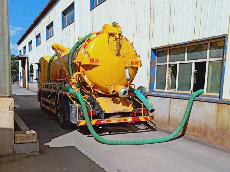 墨香山庄厂区化粪池清理